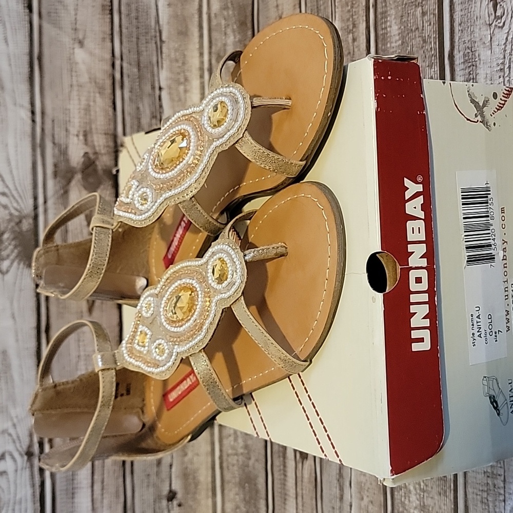 Unionbay sandals